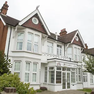 https://melal-hotel-apartments.cambridgehotelsuk.com